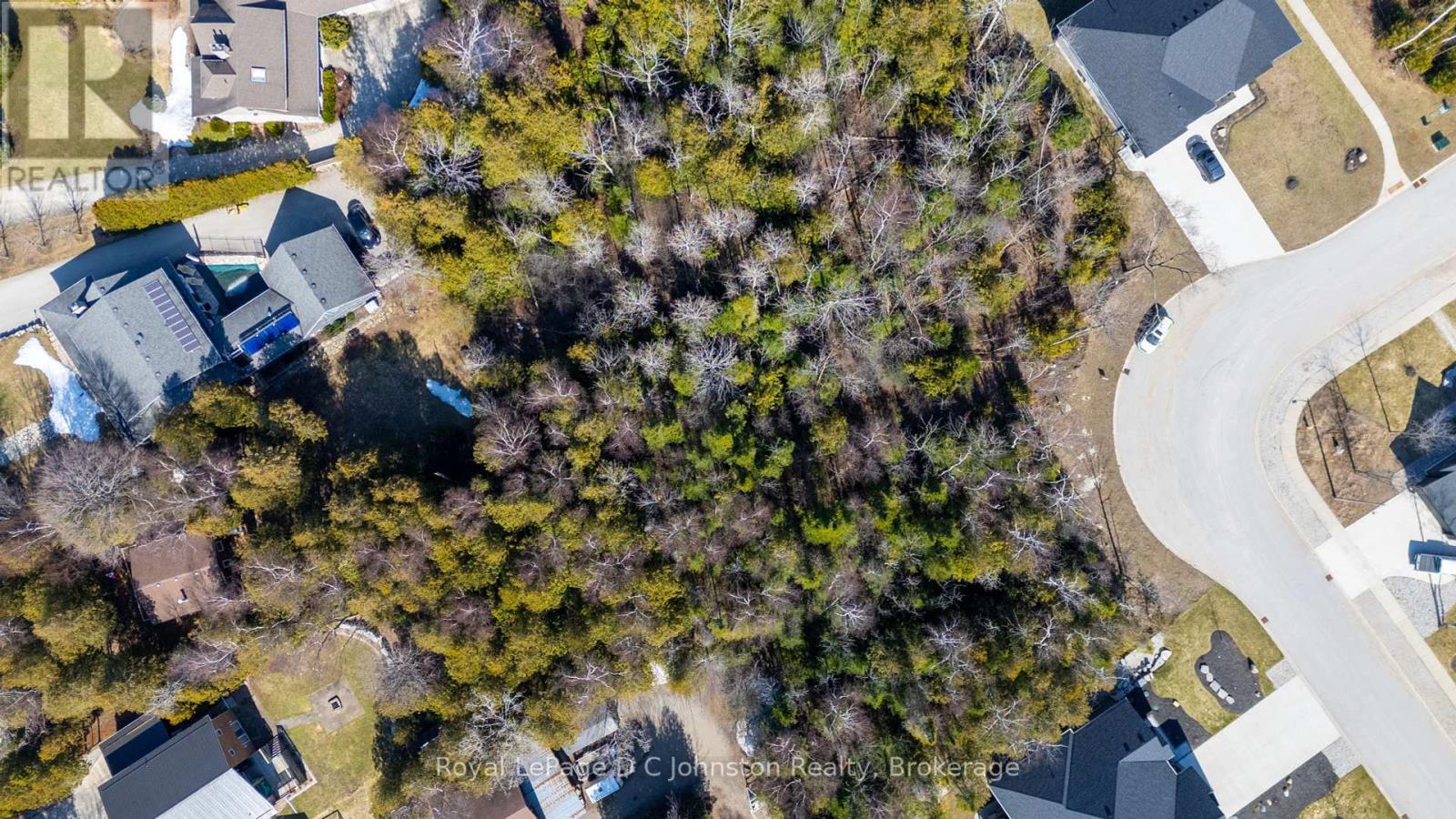 












13 LAKESIDE WOODS CRESCENT

,
Saugeen Shores,







Ontario
N0H2C6

