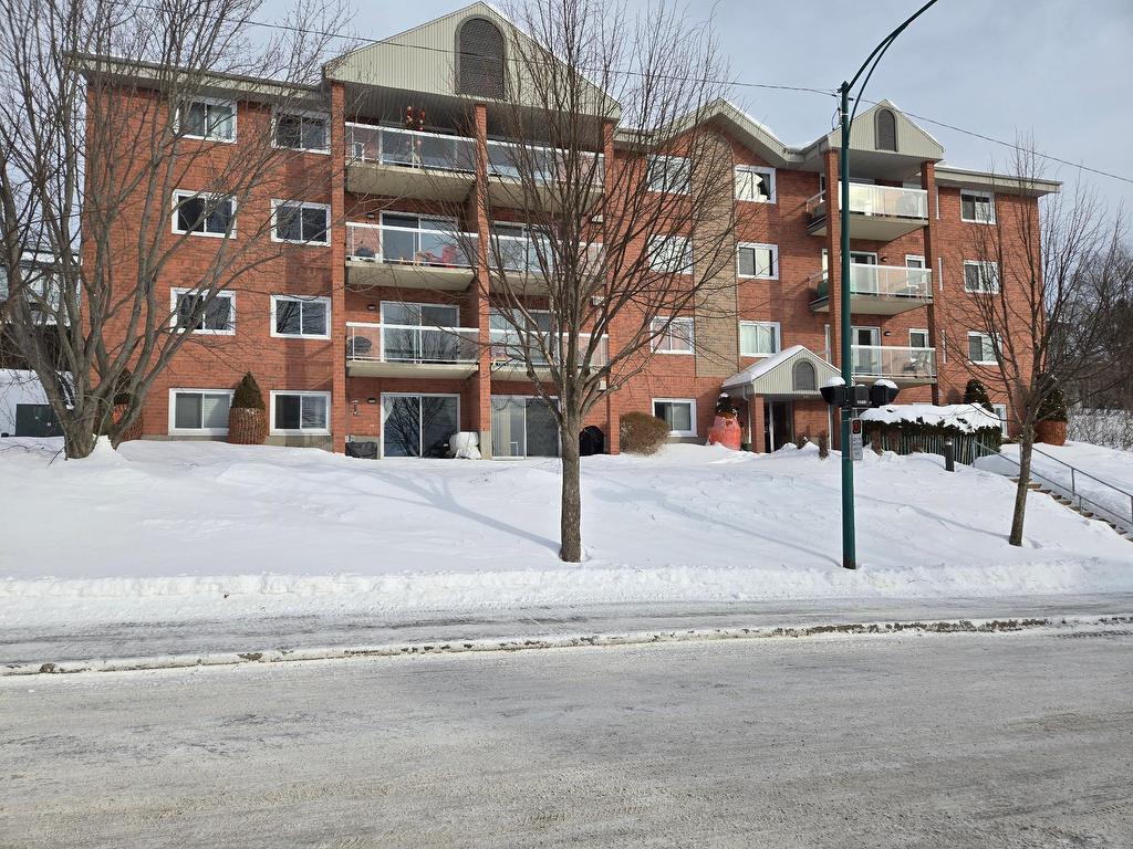 









3460


Rue Vautelet

, 103,
Québec (Sainte-Foy/Sillery/Cap-Rouge),




QC
G1W4V8

