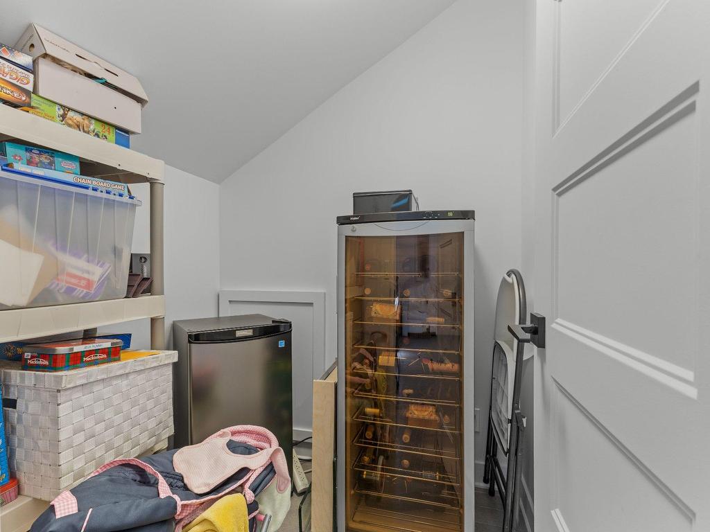 









243


Rue de l'Aigle

,
Bromont,




QC
J2L0S8

