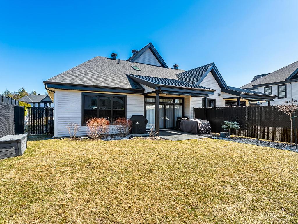 









243


Rue de l'Aigle

,
Bromont,




QC
J2L0S8


