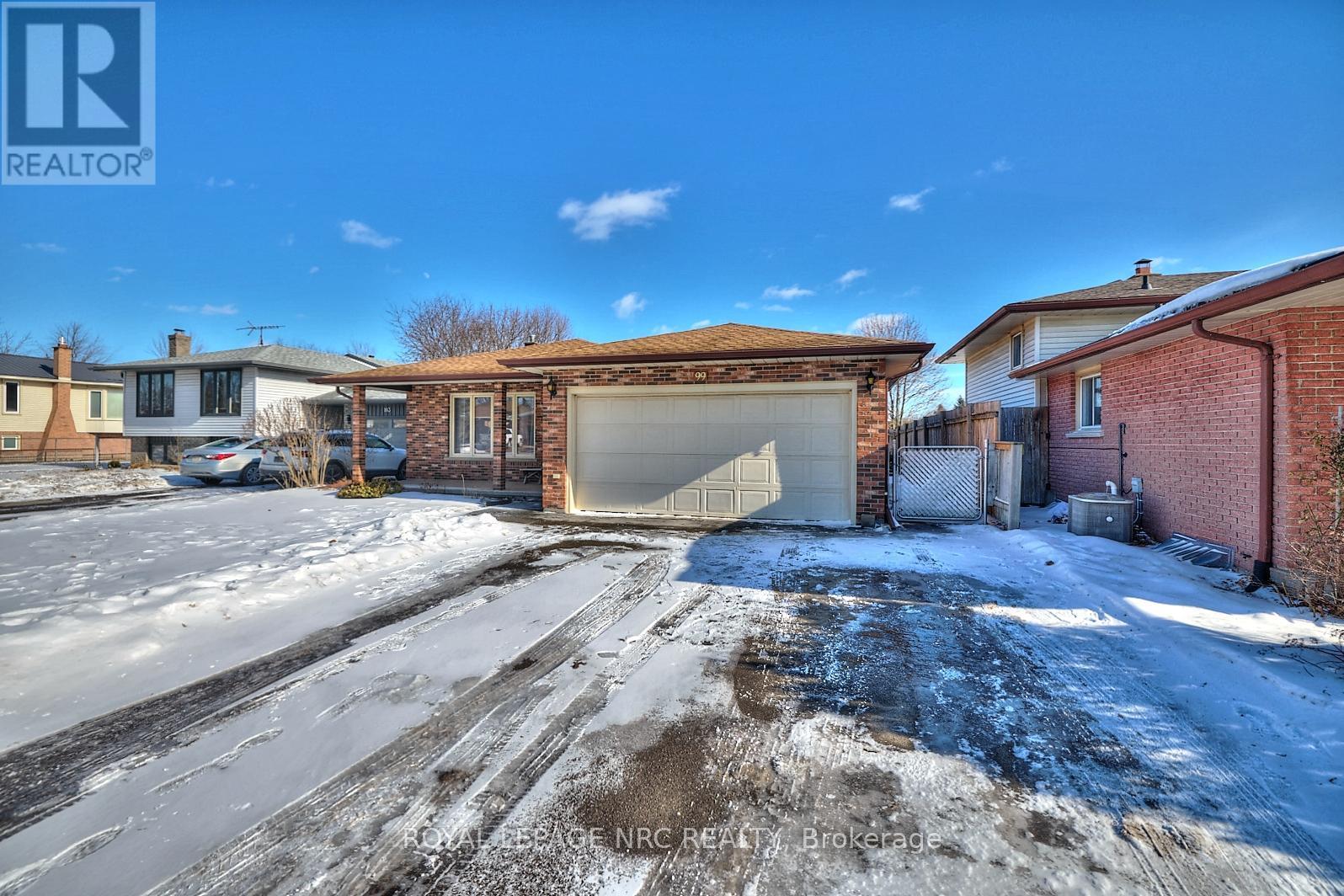 












99 PAGE DRIVE

,
Welland (767 - N. Welland),




Ontario
L3C6L8

