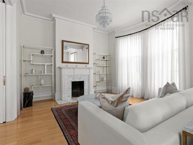 












545 Young Avenue

,
Halifax,




NS
B3H 2V4

