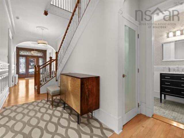 












545 Young Avenue

,
Halifax,




NS
B3H 2V4

