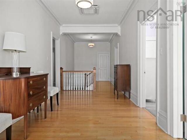 












545 Young Avenue

,
Halifax,




NS
B3H 2V4

