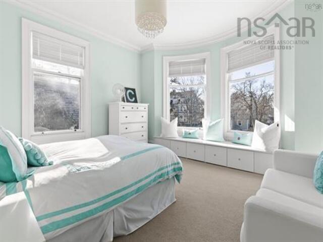 












545 Young Avenue

,
Halifax,




NS
B3H 2V4

