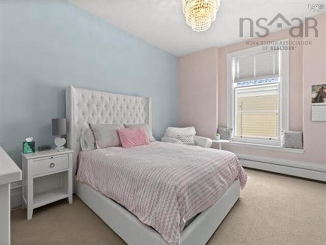 












545 Young Avenue

,
Halifax,




NS
B3H 2V4

