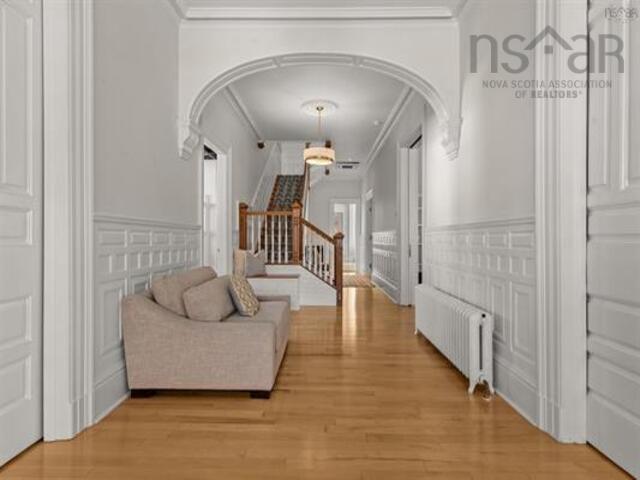 












545 Young Avenue

,
Halifax,




NS
B3H 2V4

