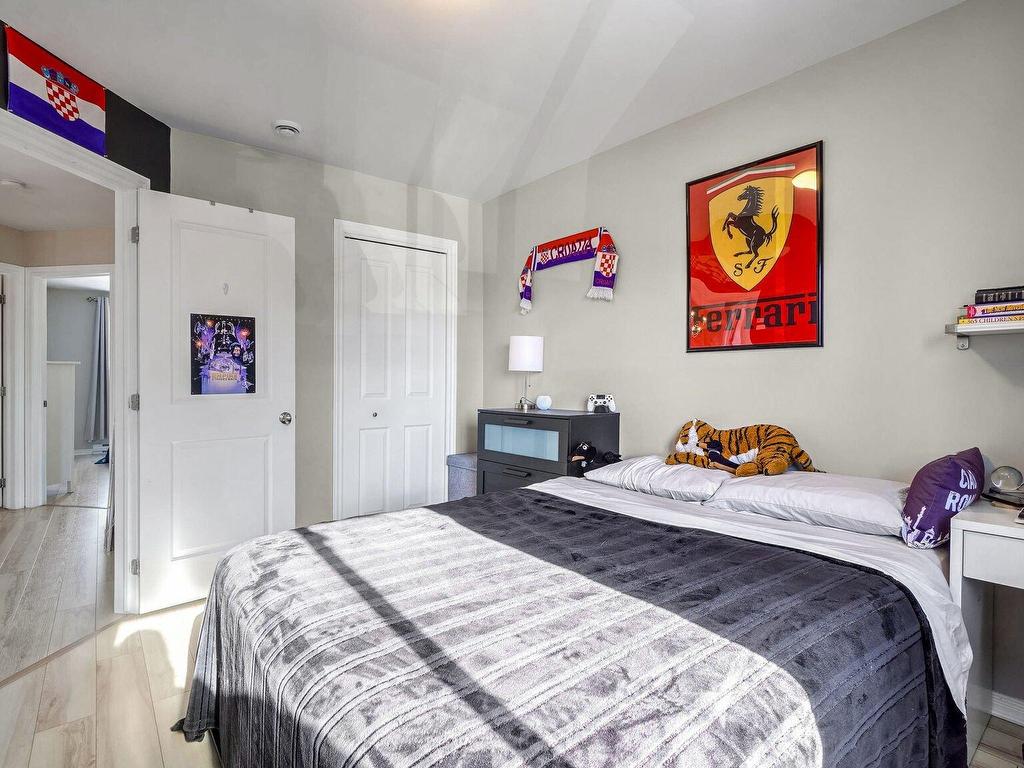









730


Rue des Patriotes

,
Saint-Jérôme,




QC
J7Z0G2

