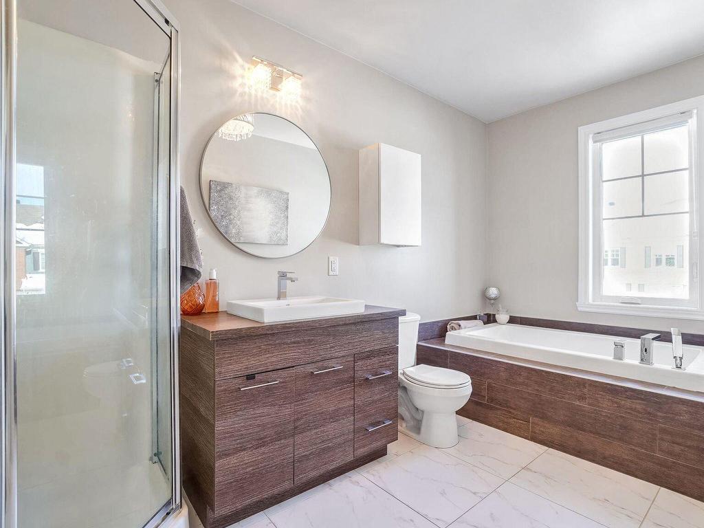 









730


Rue des Patriotes

,
Saint-Jérôme,




QC
J7Z0G2

