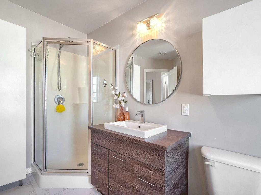 









730


Rue des Patriotes

,
Saint-Jérôme,




QC
J7Z0G2

