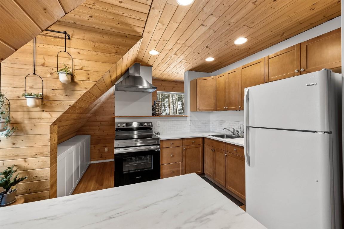 









3744


GLENGROVE

Road,
Barriere,




BC
V0E 2E0

