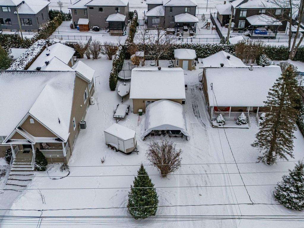 












Rue Lareau

,
Carignan,







QC
J3L0J3

