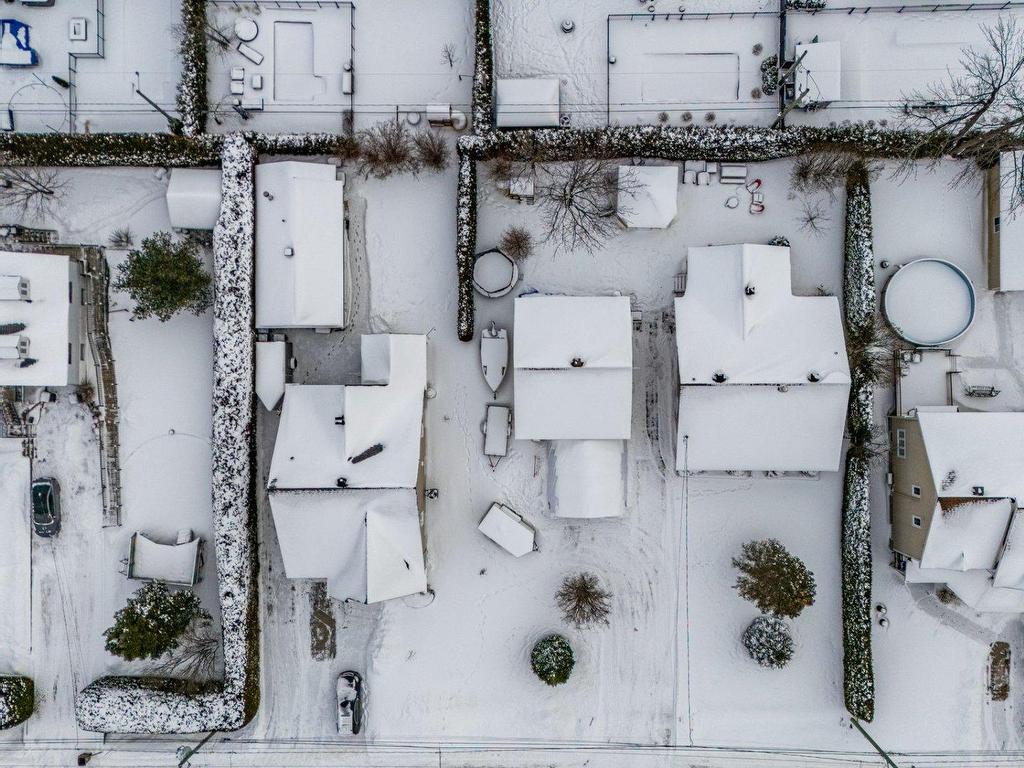 












Rue Lareau

,
Carignan,







QC
J3L0J3

