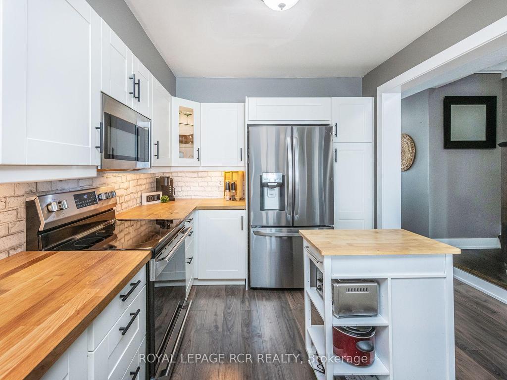 









82


Colbourne

Crescent,
Orangeville,




ON
L9W 5A9

