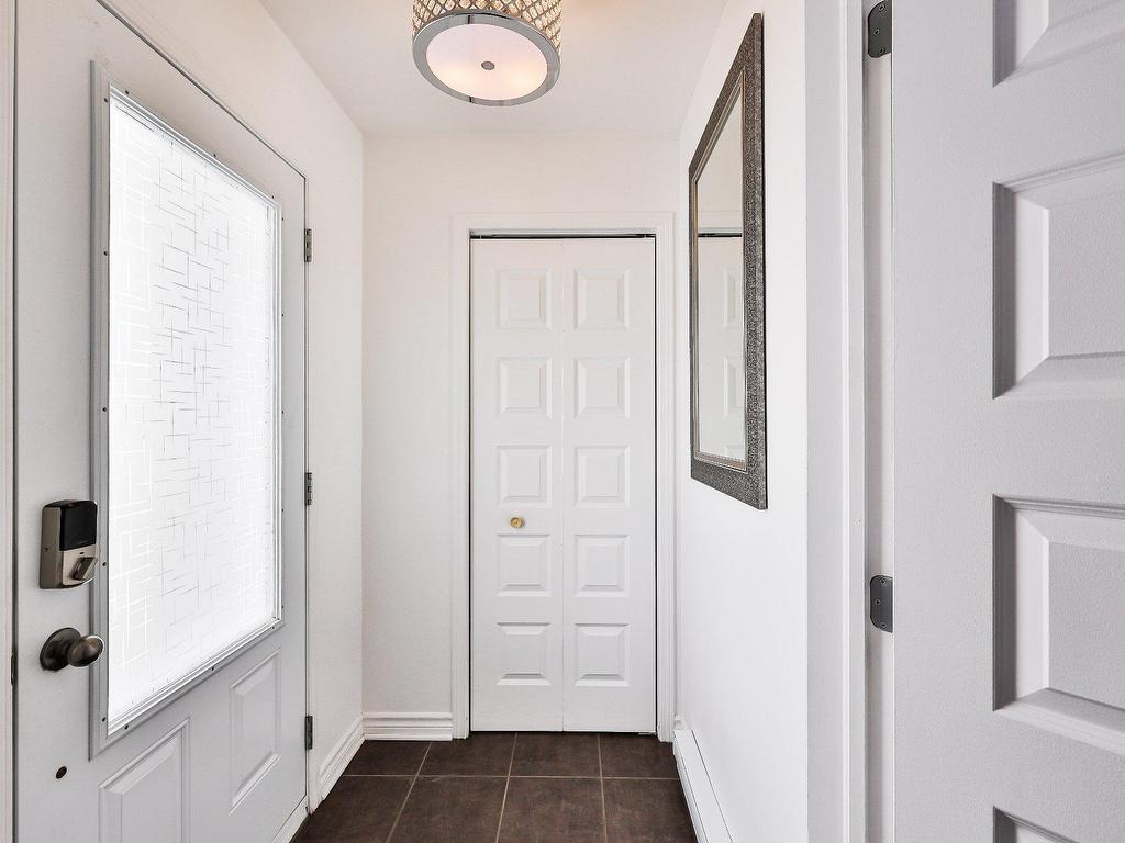 









761


Rue des Moissons

,
Saint-Lin/Laurentides,




QC
J5M0J1

