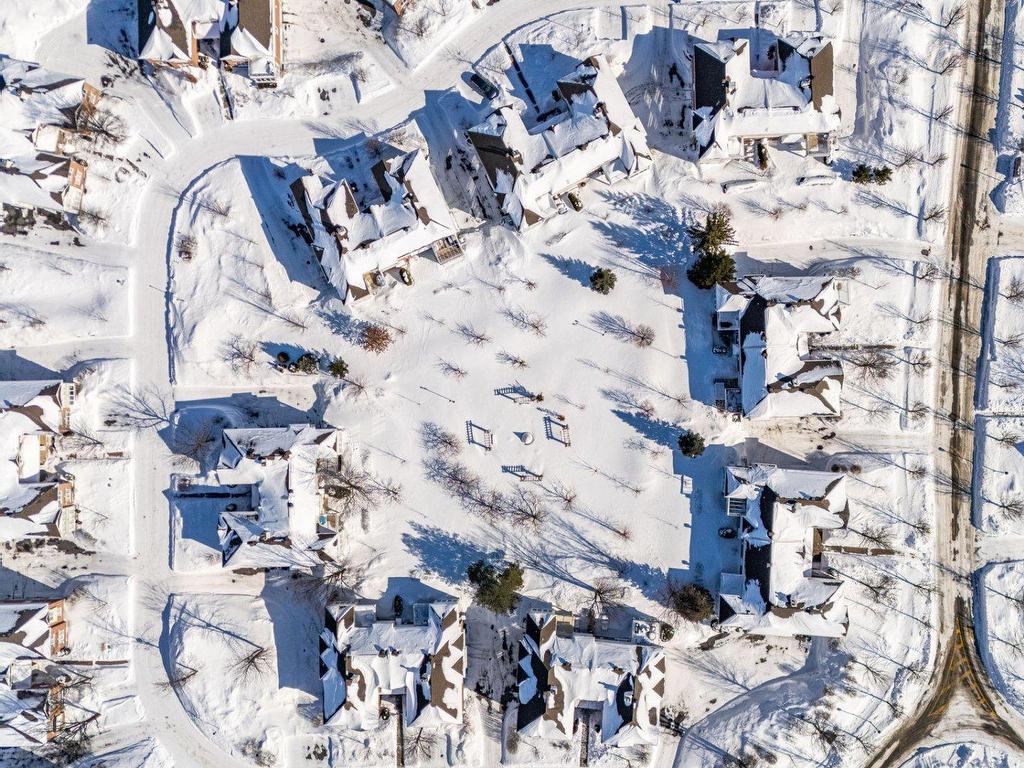 









655


Rue Paul-Doyon

, 26,
Boucherville,




QC
J4B8R9

