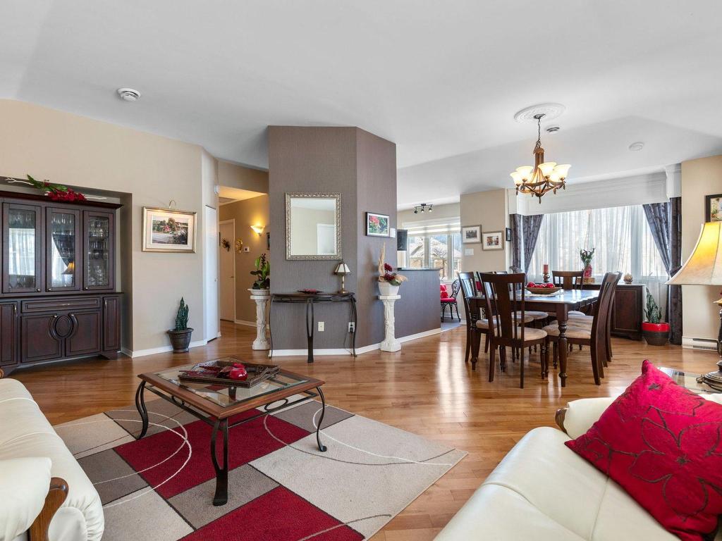 









655


Rue Paul-Doyon

, 26,
Boucherville,




QC
J4B8R9

