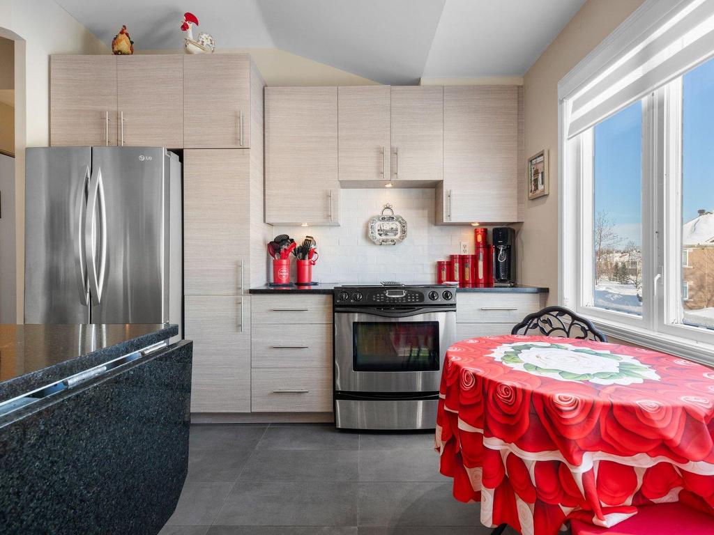 









655


Rue Paul-Doyon

, 26,
Boucherville,




QC
J4B8R9

