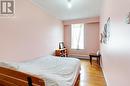 Apt 2