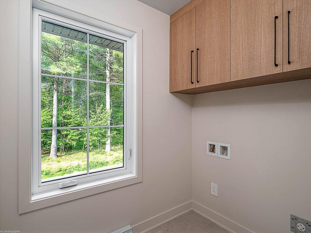 









1660


Rue de la Soeur-Joseph-Émilien

,
Joliette,




QC
J6E9K5


