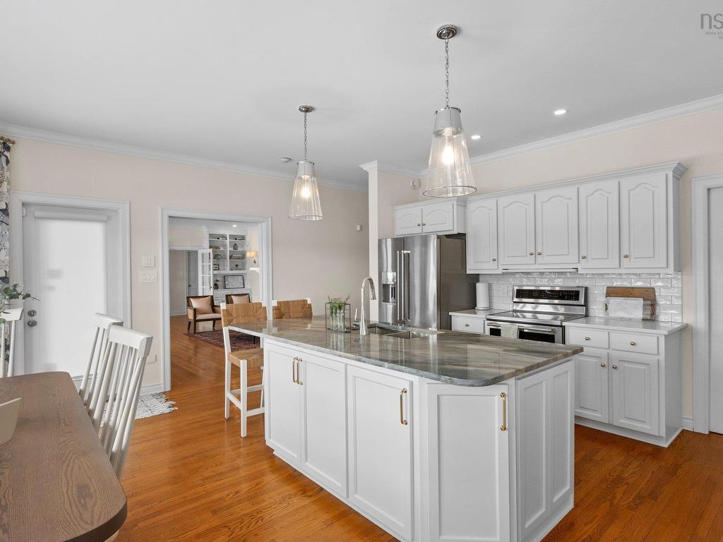












6634 South Street

,
Halifax,




NS
B3H 1V2

