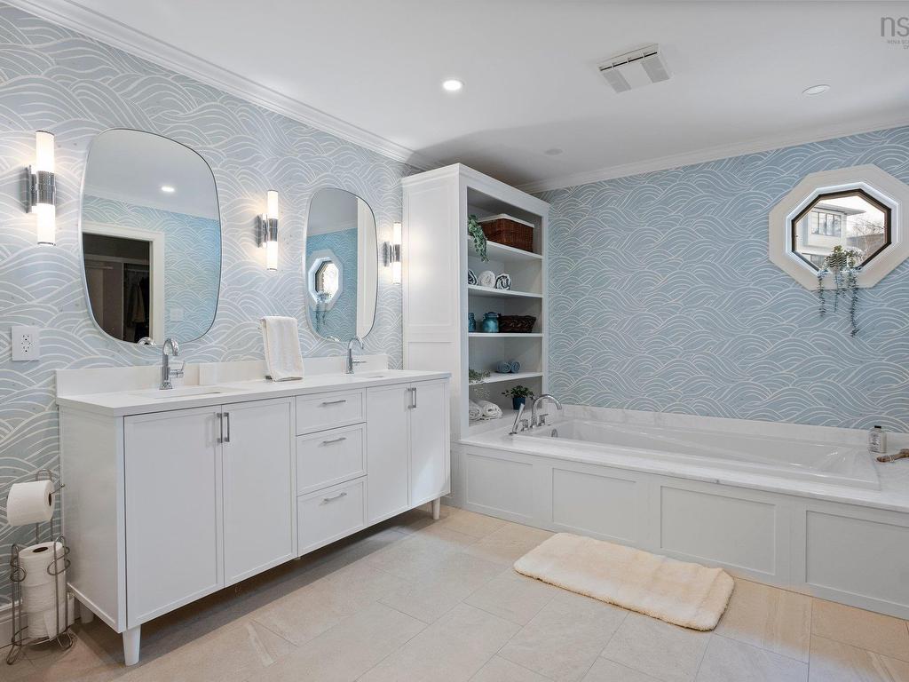 












6634 South Street

,
Halifax,




NS
B3H 1V2

