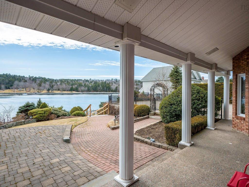 












6634 South Street

,
Halifax,




NS
B3H 1V2

