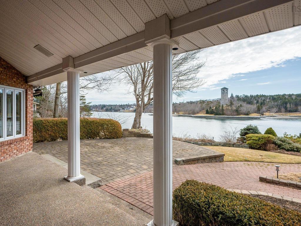 












6634 South Street

,
Halifax,




NS
B3H 1V2

