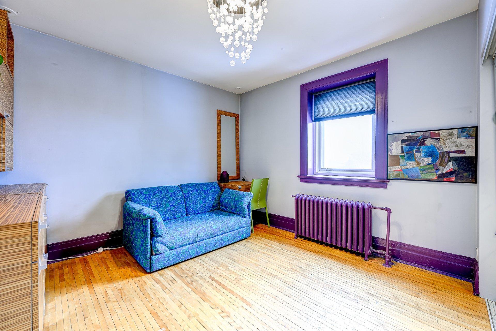 









72


Av. Kenaston

,
Mont-Royal,




QC
H3R1L8

