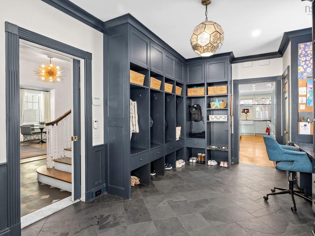 












1936 Bloomingdale

,
Halifax,




NS
B3H 4E5

