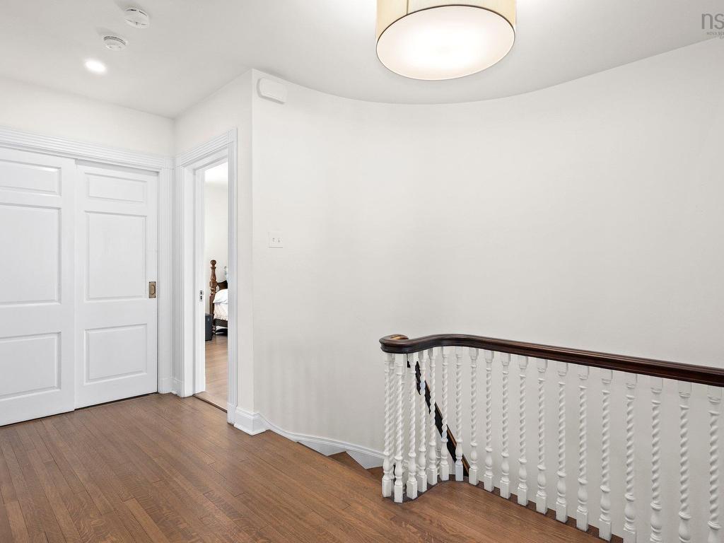 












1936 Bloomingdale

,
Halifax,




NS
B3H 4E5

