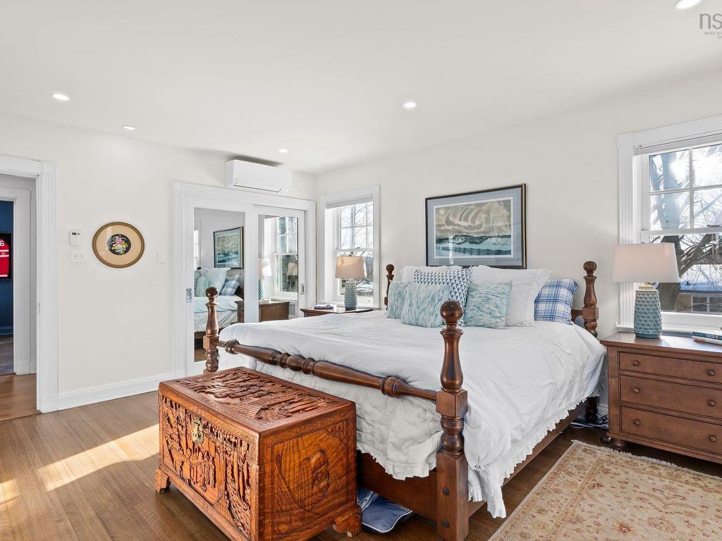 












1936 Bloomingdale

,
Halifax,




NS
B3H 4E5

