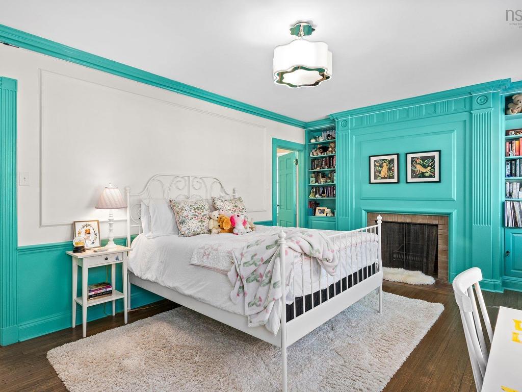 












1936 Bloomingdale

,
Halifax,




NS
B3H 4E5


