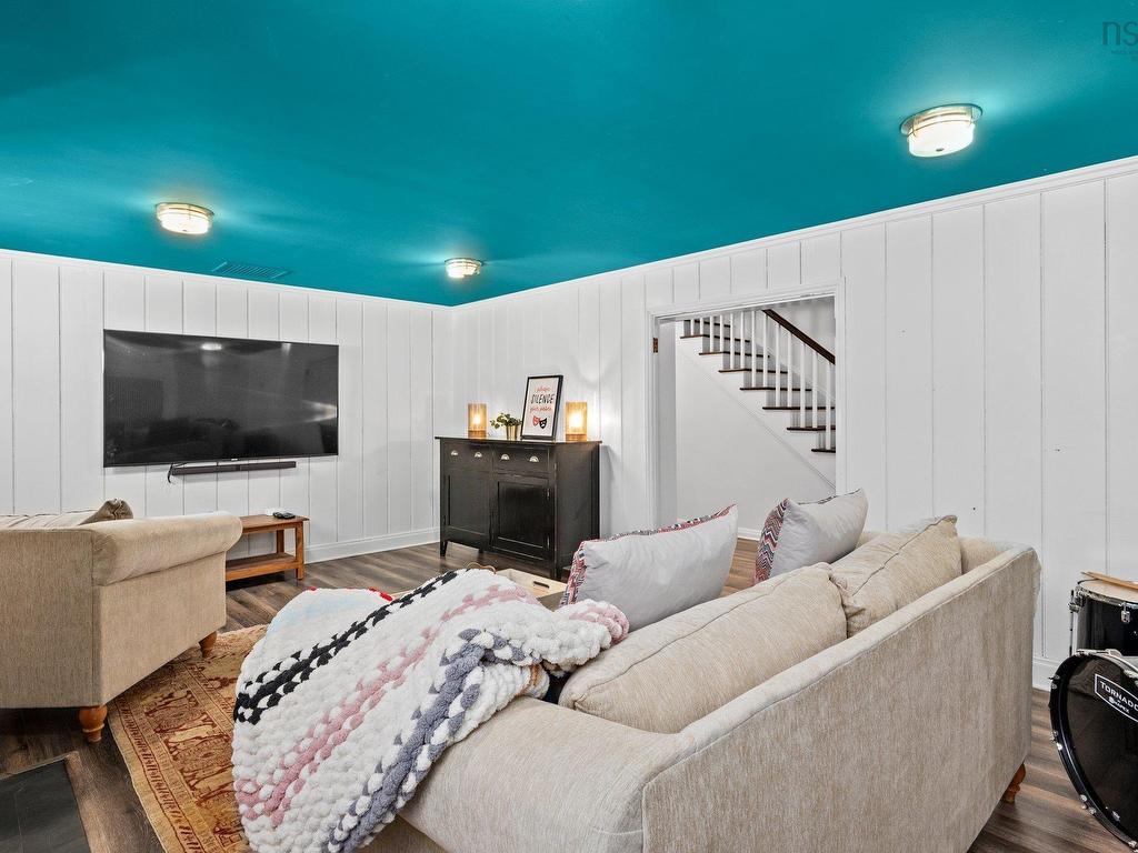 












1936 Bloomingdale

,
Halifax,




NS
B3H 4E5

