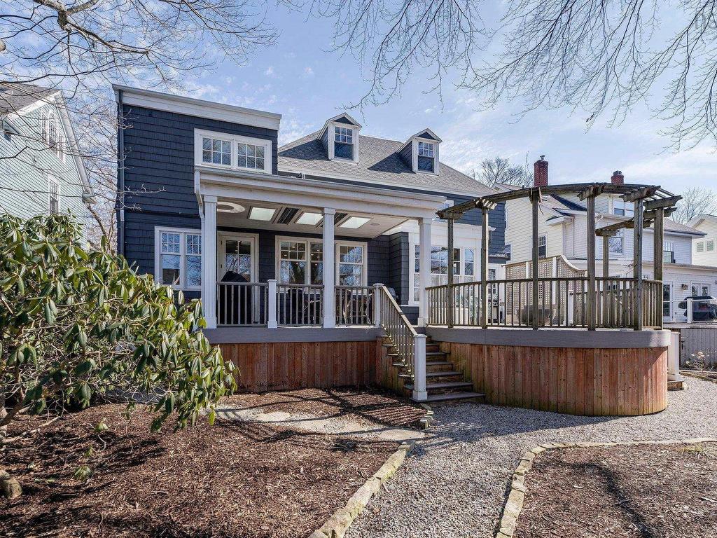 












1936 Bloomingdale

,
Halifax,




NS
B3H 4E5

