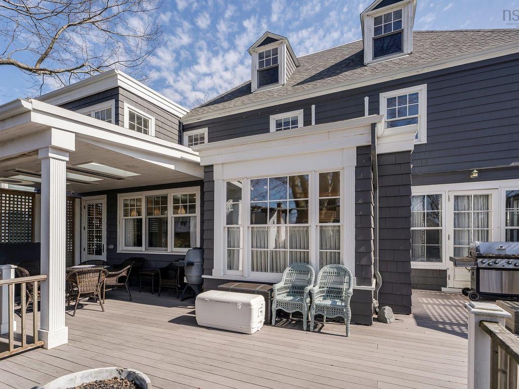 












1936 Bloomingdale

,
Halifax,




NS
B3H 4E5

