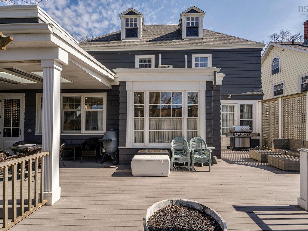 












1936 Bloomingdale

,
Halifax,




NS
B3H 4E5

