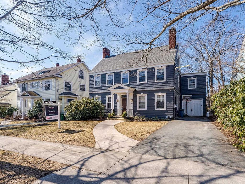 












1936 Bloomingdale

,
Halifax,




NS
B3H 4E5

