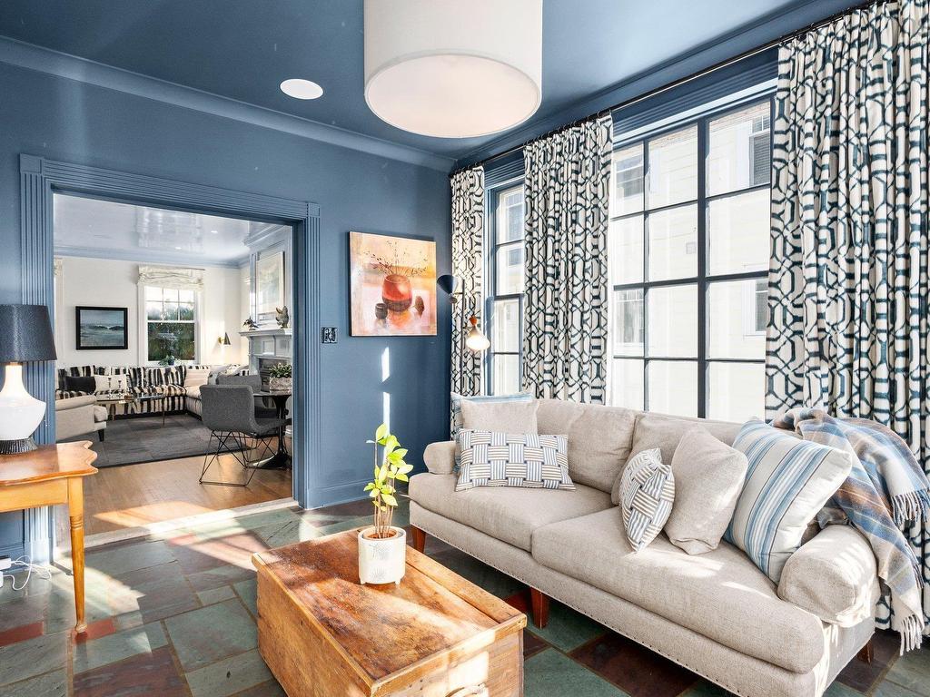 












1936 Bloomingdale

,
Halifax,




NS
B3H 4E5

