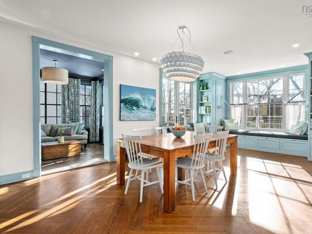 












1936 Bloomingdale

,
Halifax,




NS
B3H 4E5

