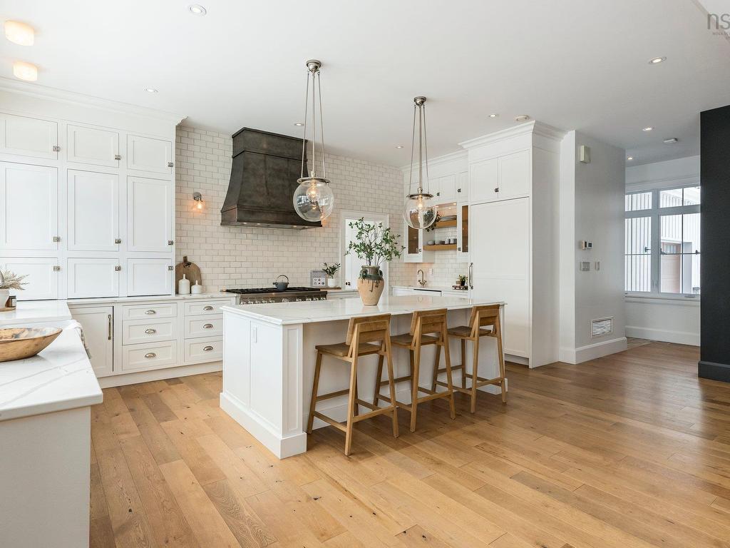 












1006 McCabe Lake Drive

,
Middle Sackville,




NS
B4E 0P4

