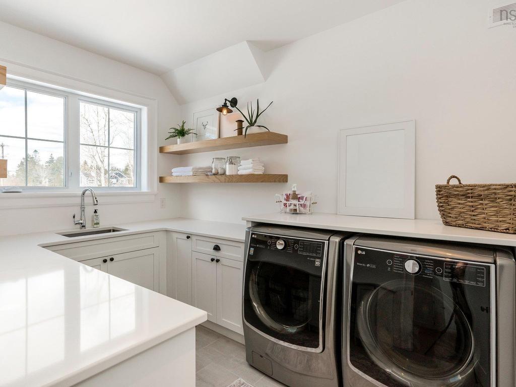 












1006 McCabe Lake Drive

,
Middle Sackville,




NS
B4E 0P4

