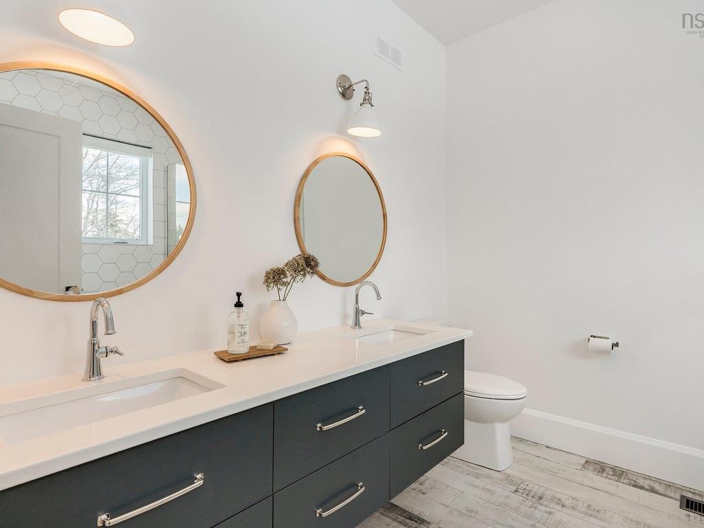 












1006 McCabe Lake Drive

,
Middle Sackville,




NS
B4E 0P4

