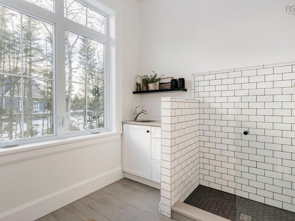 












1006 McCabe Lake Drive

,
Middle Sackville,




NS
B4E 0P4

