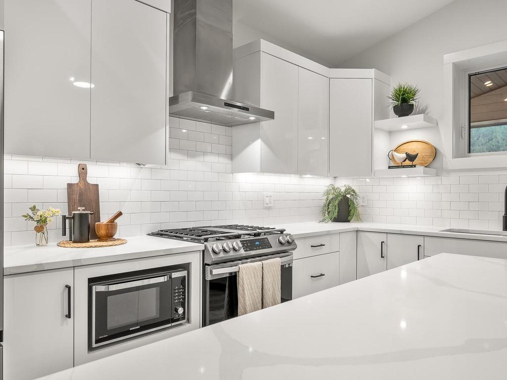 









3025


Royston

Rd, 43,
Cumberland,




BC
V0R 1S0

