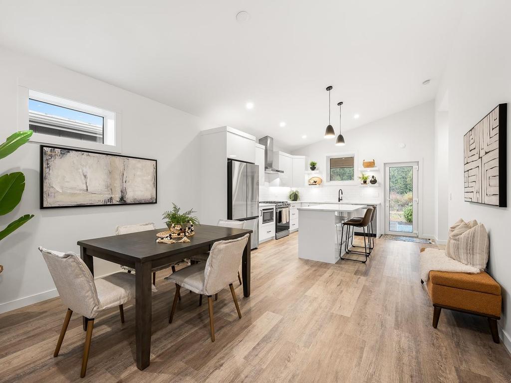 









3025


Royston

Rd, 43,
Cumberland,




BC
V0R 1S0

