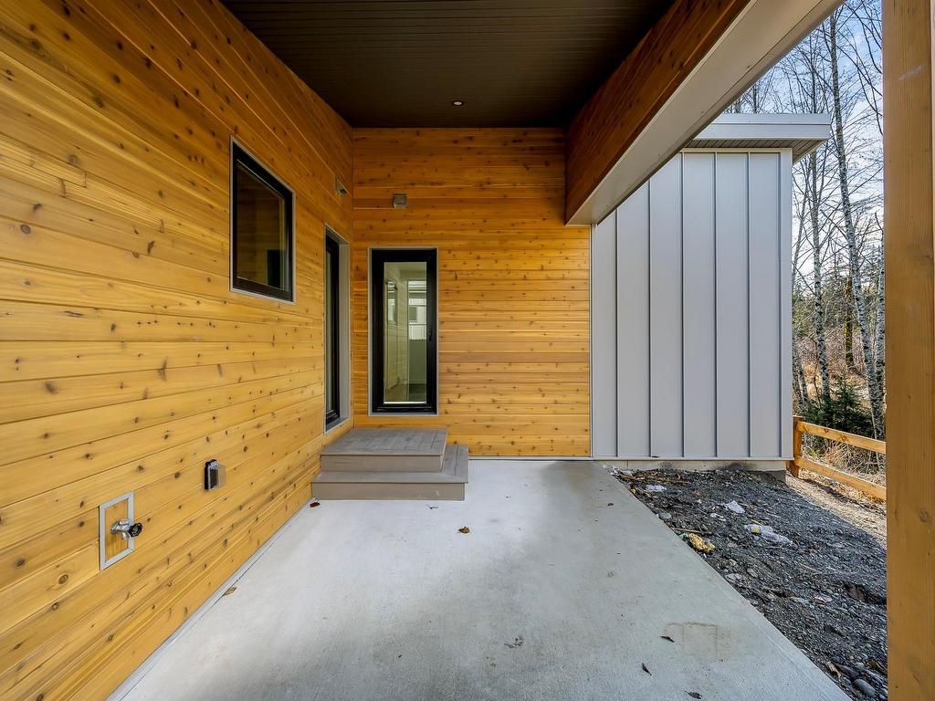 









3025


Royston

Rd, 43,
Cumberland,




BC
V0R 1S0

