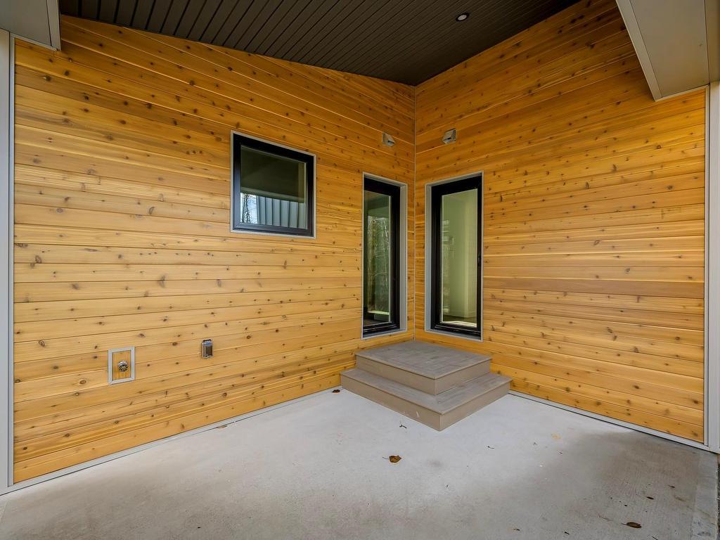 









3025


Royston

Rd, 43,
Cumberland,




BC
V0R 1S0

