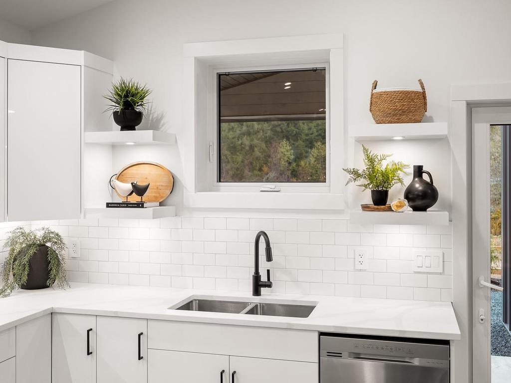 









3025


Royston

Rd, 43,
Cumberland,




BC
V0R 1S0

