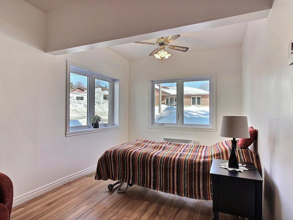 









344


Rue St-Georges

,
Brownsburg-Chatham,




QC
J8G2W4

